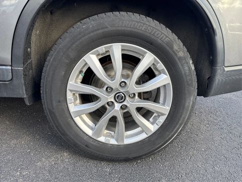 Used 2020 Nissan Rogue S w/ Special Edition Package AWD/4WD image 16