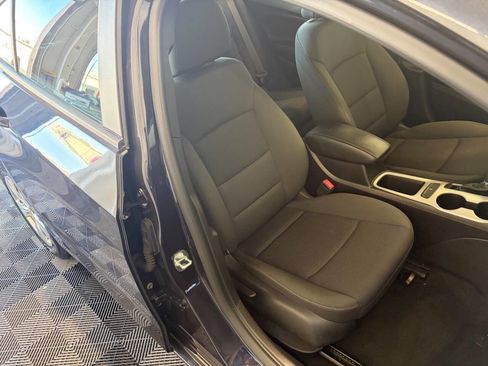 Used 2016 Chevrolet Cruze LS FWD image 20