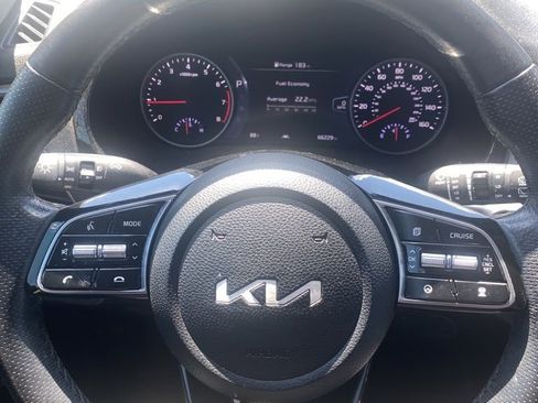 Used 2023 Kia Seltos SX w/ SX Sunroof Package image 4