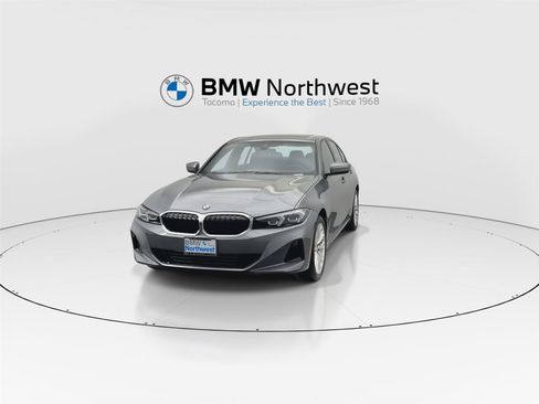Used 2023 BMW 330i xDrive Sedan w/ Premium Package AWD/4WD image 8