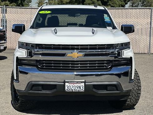 Used 2022 Chevrolet Silverado 1500 LT image 2