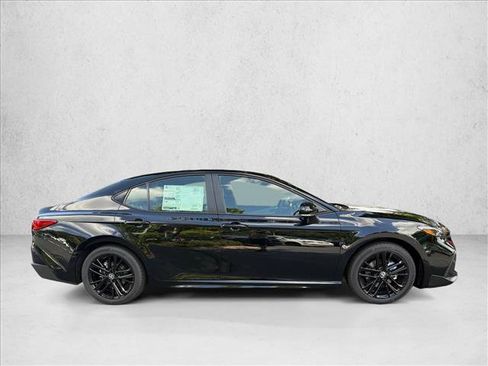 Used 2026 Toyota Camry SE FWD image 2