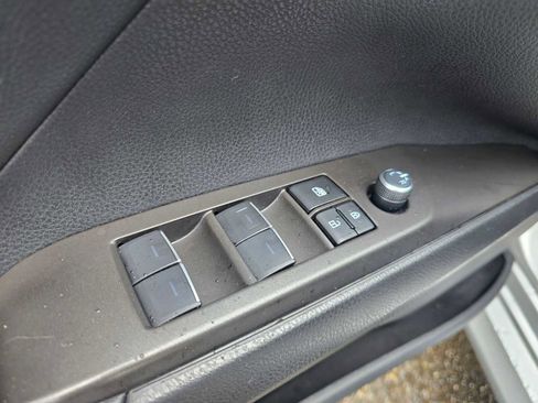 Used 2024 Toyota Camry XLE image 24