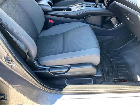 Used 2021 Honda HR-V Sport image 35