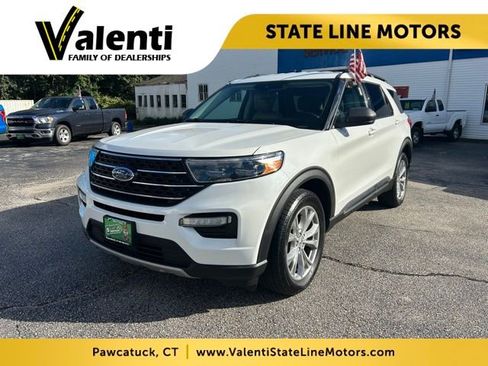 Used 2021 Ford Explorer XLT w/ Equipment Group 202A AWD/4WD image 1