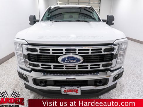 Used 2025 Ford F350 XLT w/ FX4 Off-Road Package AWD/4WD image 7