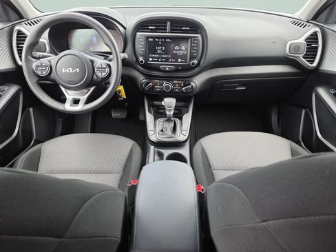 Used 2024 Kia Soul LX w/ Option Group 015 FWD image 22