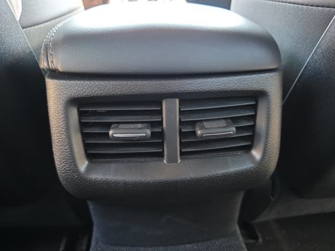 Used 2021 Dodge Challenger SXT w/ Plus Package RWD image 13