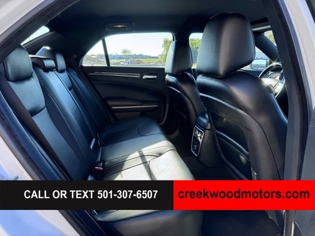 Used 2013 Chrysler 300 C RWD image 12