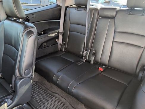 Used 2020 Honda Pilot Touring image 24