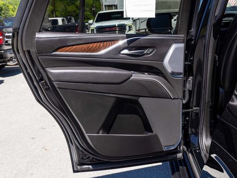 Used 2022 Cadillac Escalade Sport Platinum w/ LPO, ONYX Package AWD/4WD image 14