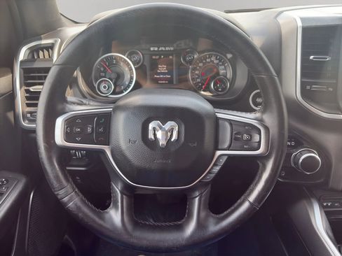 Used 2019 RAM 1500 Big Horn RWD image 9