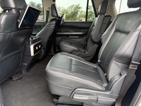 Used 2024 Ford Expedition Max XLT AWD/4WD image 8