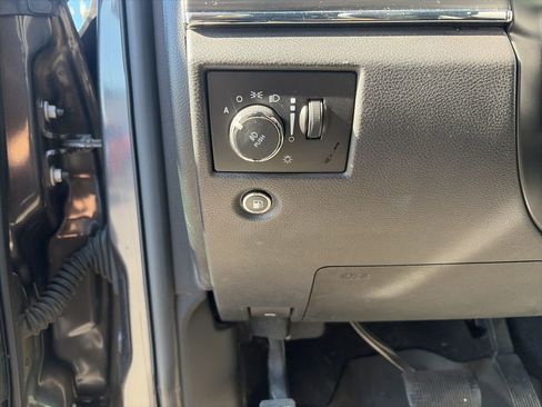 Used 2020 Jeep Grand Cherokee Limited w/ Luxury Group II image 15