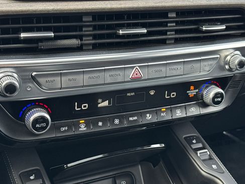 Used 2022 Kia Telluride EX w/ EX Premium Package image 27