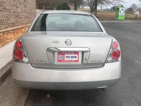 Used 2005 Nissan Altima 2.5 SL w/ (G02) SL Pkg image 4