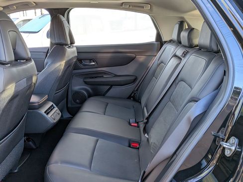 Certified 2024 Nissan Ariya FWD image 16