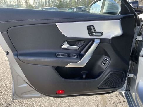 Used 2025 Mercedes-Benz CLA 250 4MATIC image 17