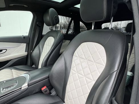 Used 2020 Mercedes-Benz GLC 300 4MATIC image 16