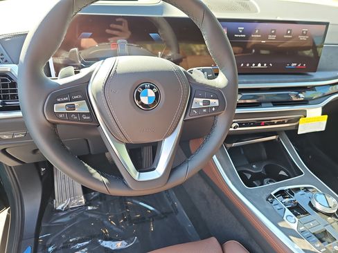New 2026 BMW X5 xDrive40i w/ Executive Package AWD/4WD image 18