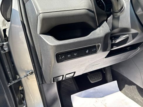 Used 2019 Toyota RAV4 XLE w/ Convenience Package AWD/4WD image 29