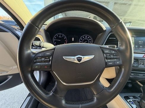 Used 2015 Hyundai Genesis 3.8 w/ Option Group 03 image 10