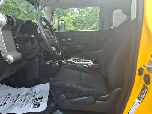 Used 2007 Toyota FJ Cruiser 4WD image 13
