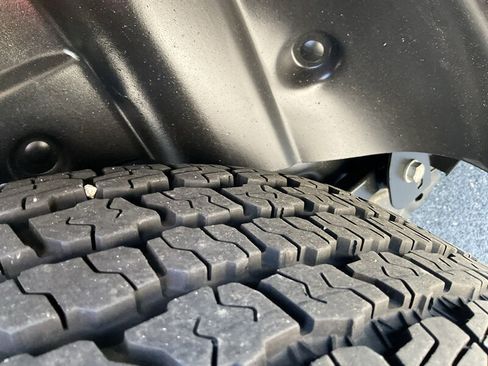 Used 2021 Jeep Wrangler Unlimited Sahara AWD/4WD image 14