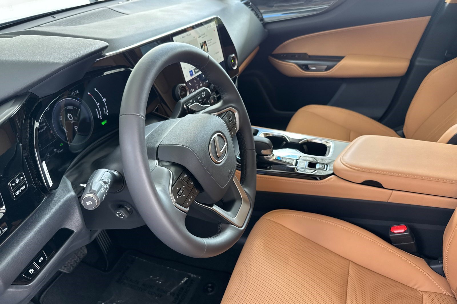 Certified 2026 Lexus NX 350h AWD w/ Accessory Package (K3) image 11