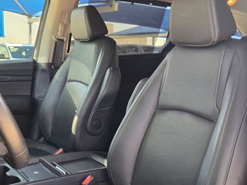 Used 2025 Honda Odyssey EX-L image 13