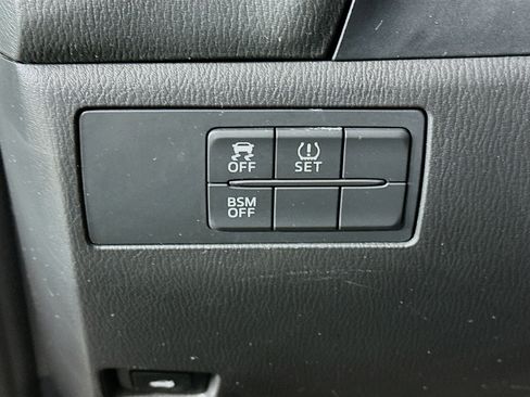 Used 2016 MAZDA MAZDA3 i Sport w/ Preferred Equipment Package image 16