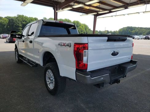 Used 2019 Ford F250 XL w/ STX Appearance Package AWD/4WD image 4