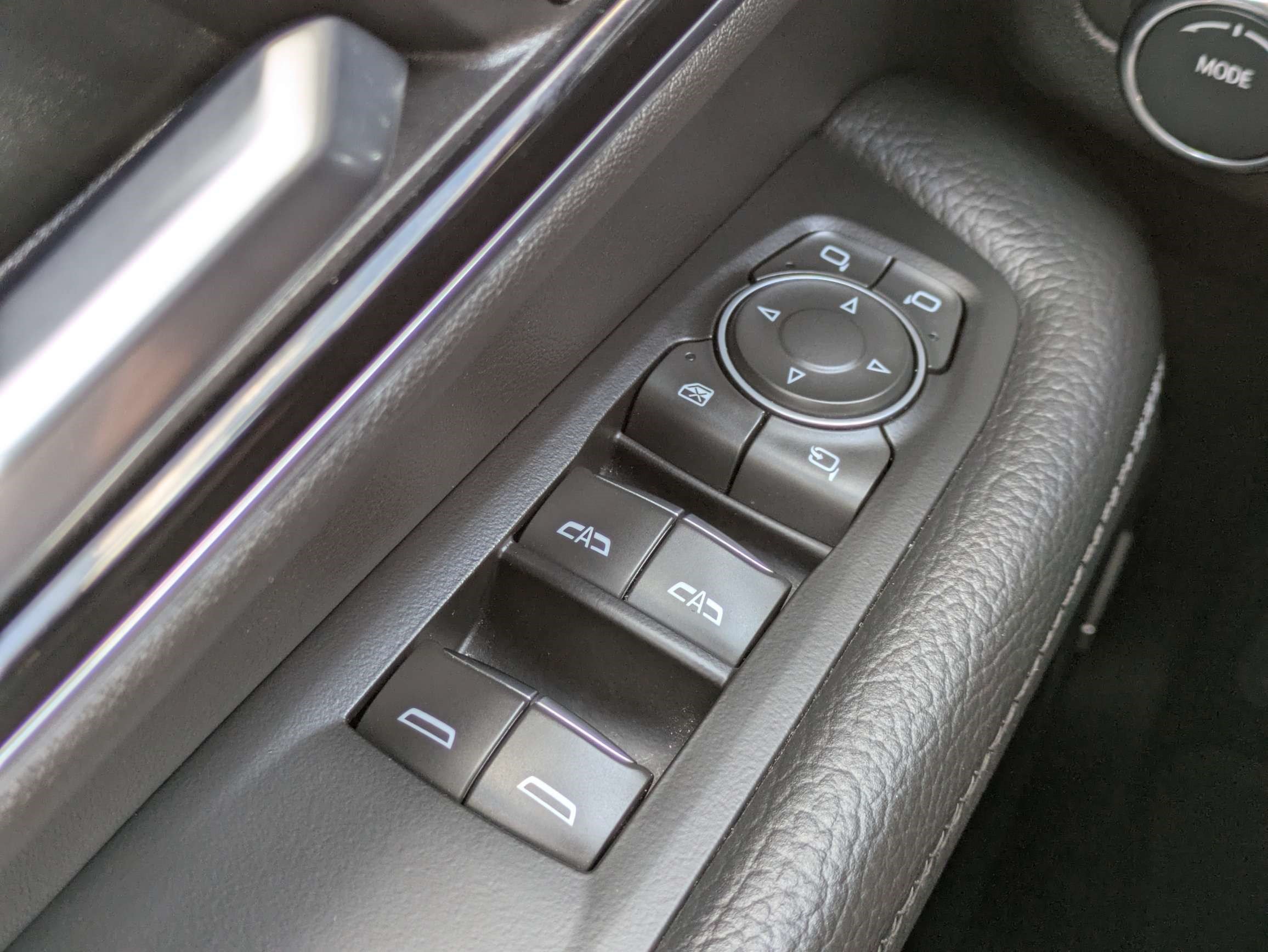 Used 2025 GMC Yukon XL Denali AWD/4WD image 22