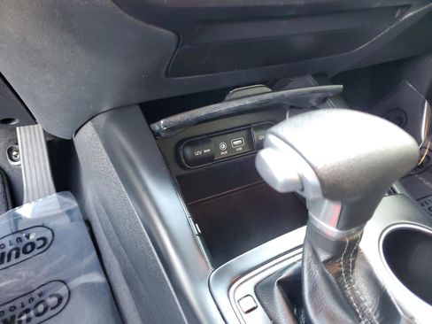 Certified 2019 Kia Sorento L image 25