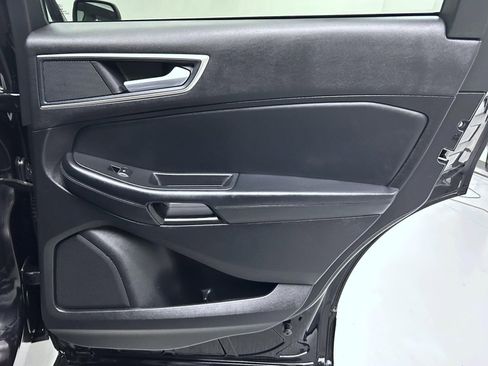Used 2024 Ford Edge SEL image 17