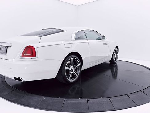 Used 2014 Rolls-Royce Wraith RWD image 16