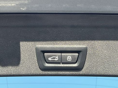 Used 2024 BMW X6 xDrive40i image 30