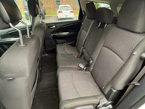 Used 2020 Dodge Journey SE FWD image 26