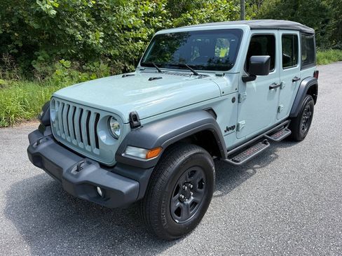 Used 2023 Jeep Wrangler Unlimited Sport AWD/4WD image 2