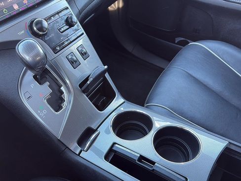 Used 2014 Toyota Venza XLE image 24