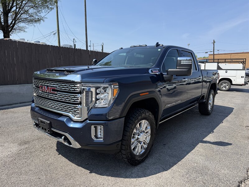 Used 2022 GMC Sierra 2500 Denali AWD/4WD image 5