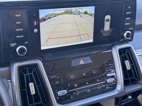 Used 2023 Kia Sorento S FWD image 17