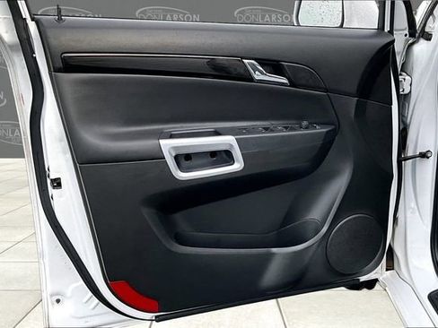 Used 2013 Chevrolet Captiva Sport LTZ FWD image 11