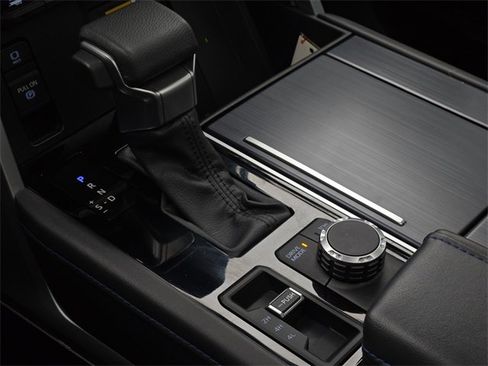 Used 2024 Toyota Tundra Platinum image 23