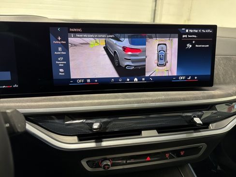 Used 2025 BMW X5 xDrive40i w/ M Sport Package image 27
