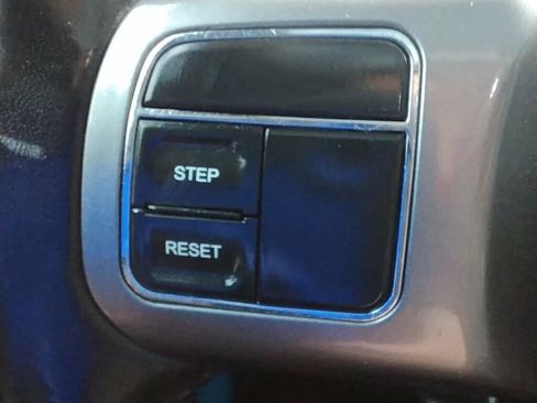 Used 2018 Jeep Wrangler Unlimited Sahara image 14