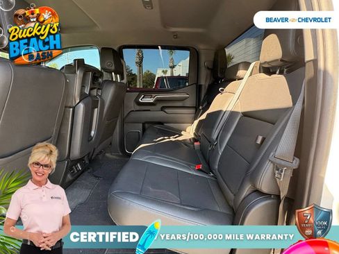 Used 2022 GMC Sierra 1500 SLT w/ X31 Off-Road Package AWD/4WD image 10