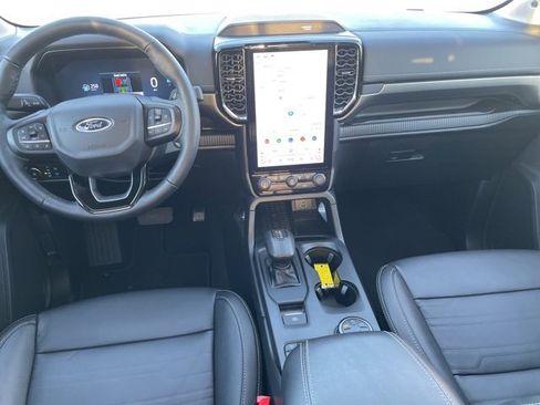 Used 2024 Ford Ranger Lariat w/ Trailer Tow Package image 3