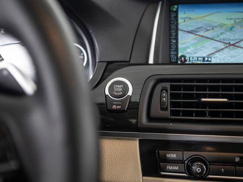 Used 2014 BMW 550i Sedan RWD image 41