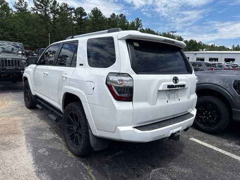 Used 2023 Toyota 4Runner SR5 Premium w/ Moonroof Package RWD image 5